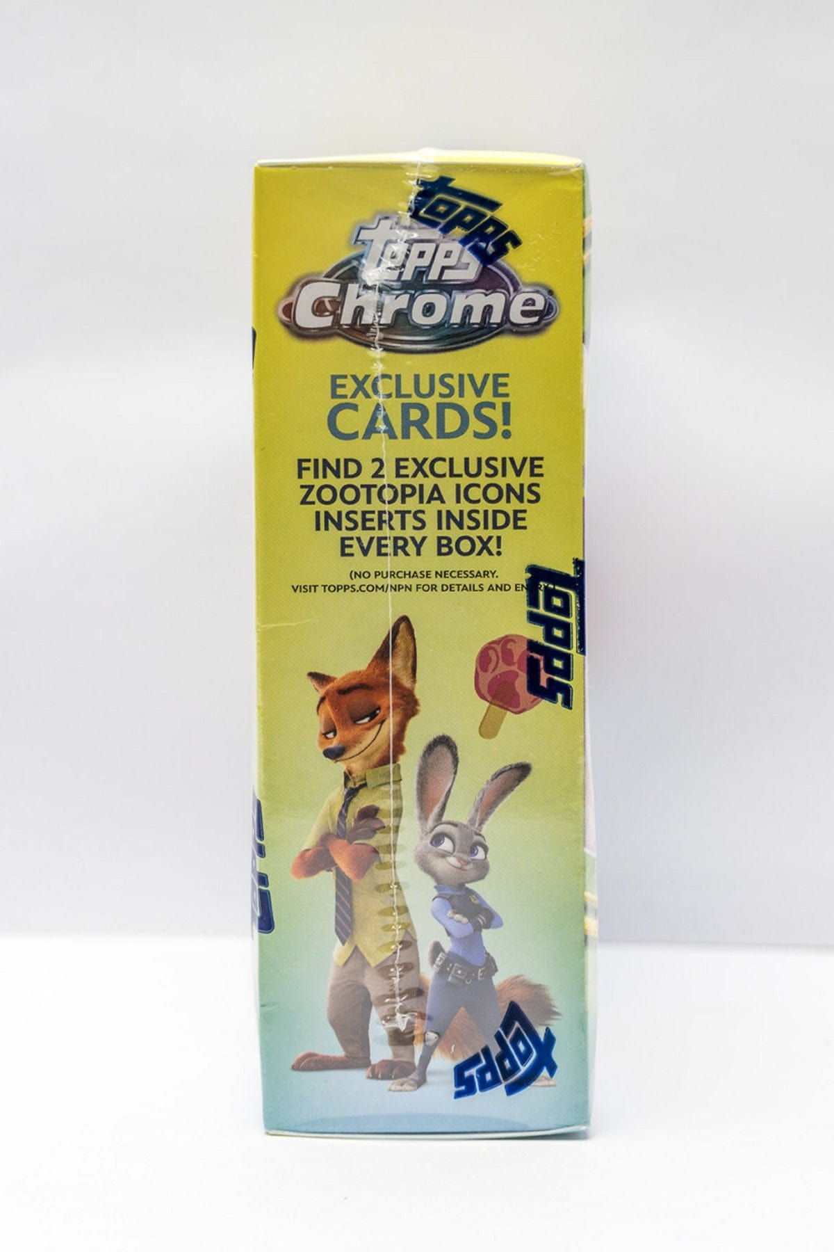 Left Side of a Topps Chrome trading card box.